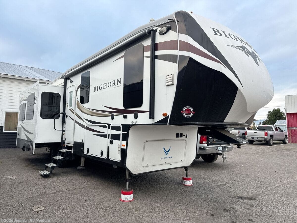 Used 2017 Heartland Bighorn 3270RS available in Medford, Oregon
