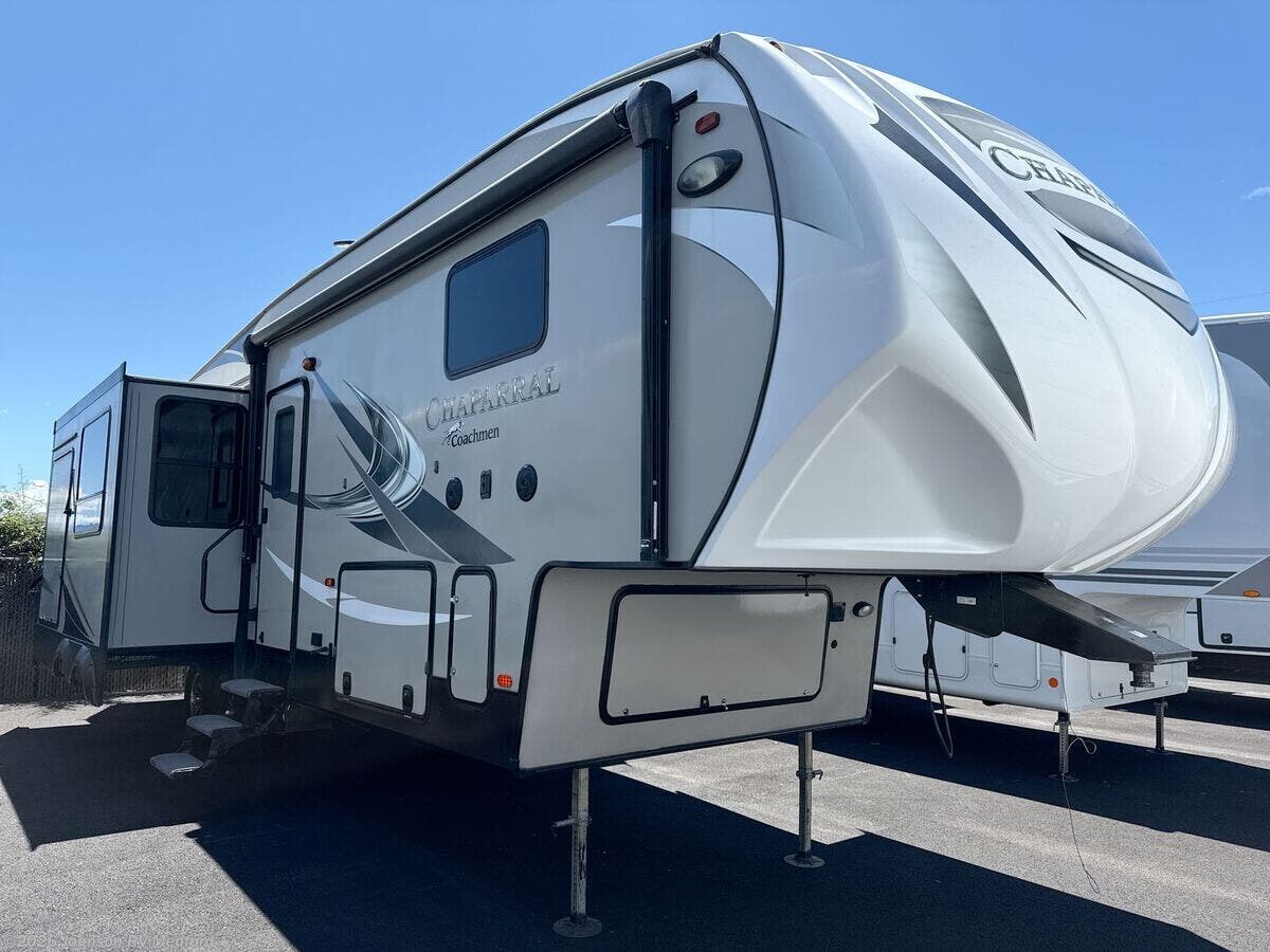 Used 2018 Coachmen Chaparral 298RLS available in Medford, Oregon