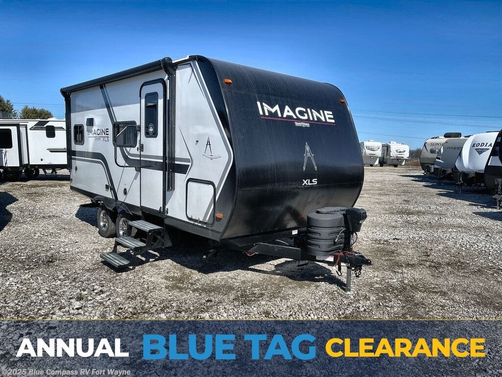 New 2025 Grand Design Imagine XLS 17MKE available in Columbia City, Indiana