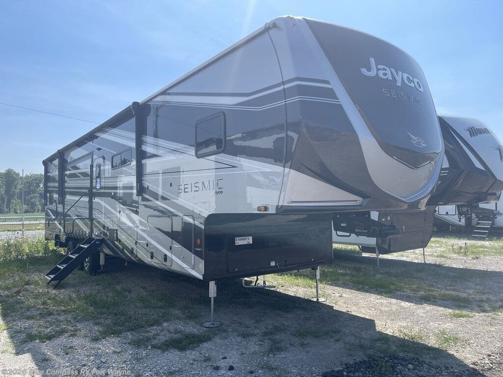 New 2025 Jayco Seismic 413 available in Columbia City, Indiana