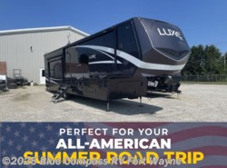 Used 2021 Luxe Gold Edition 38GFB available in Columbia City, Indiana
