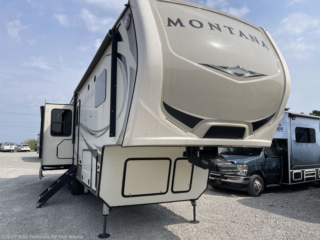 Used 2018 Keystone Montana 3130RE available in Columbia City, Indiana