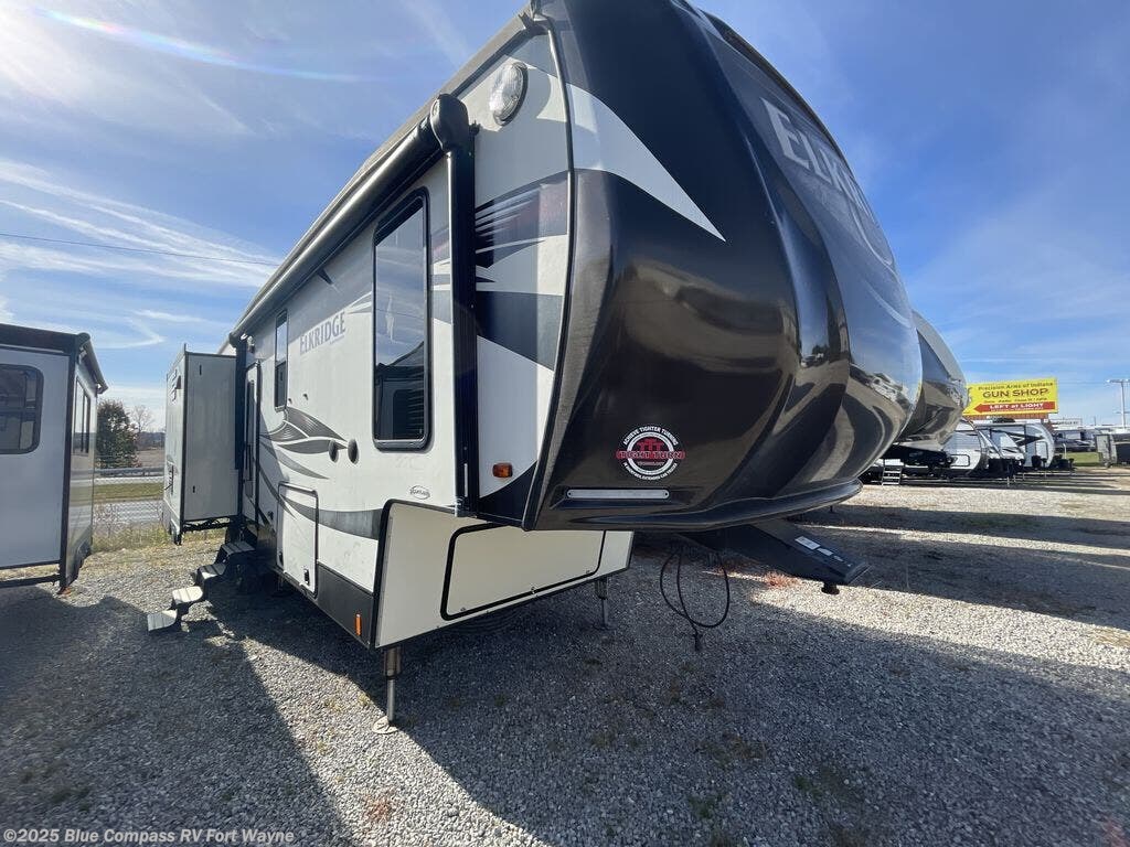 Used 2018 Heartland ElkRidge 30RLT available in Columbia City, Indiana