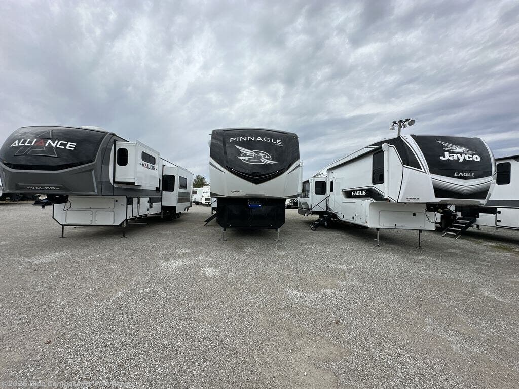 New 2026 Jayco Pinnacle 38FBRK available in Columbia City, Indiana