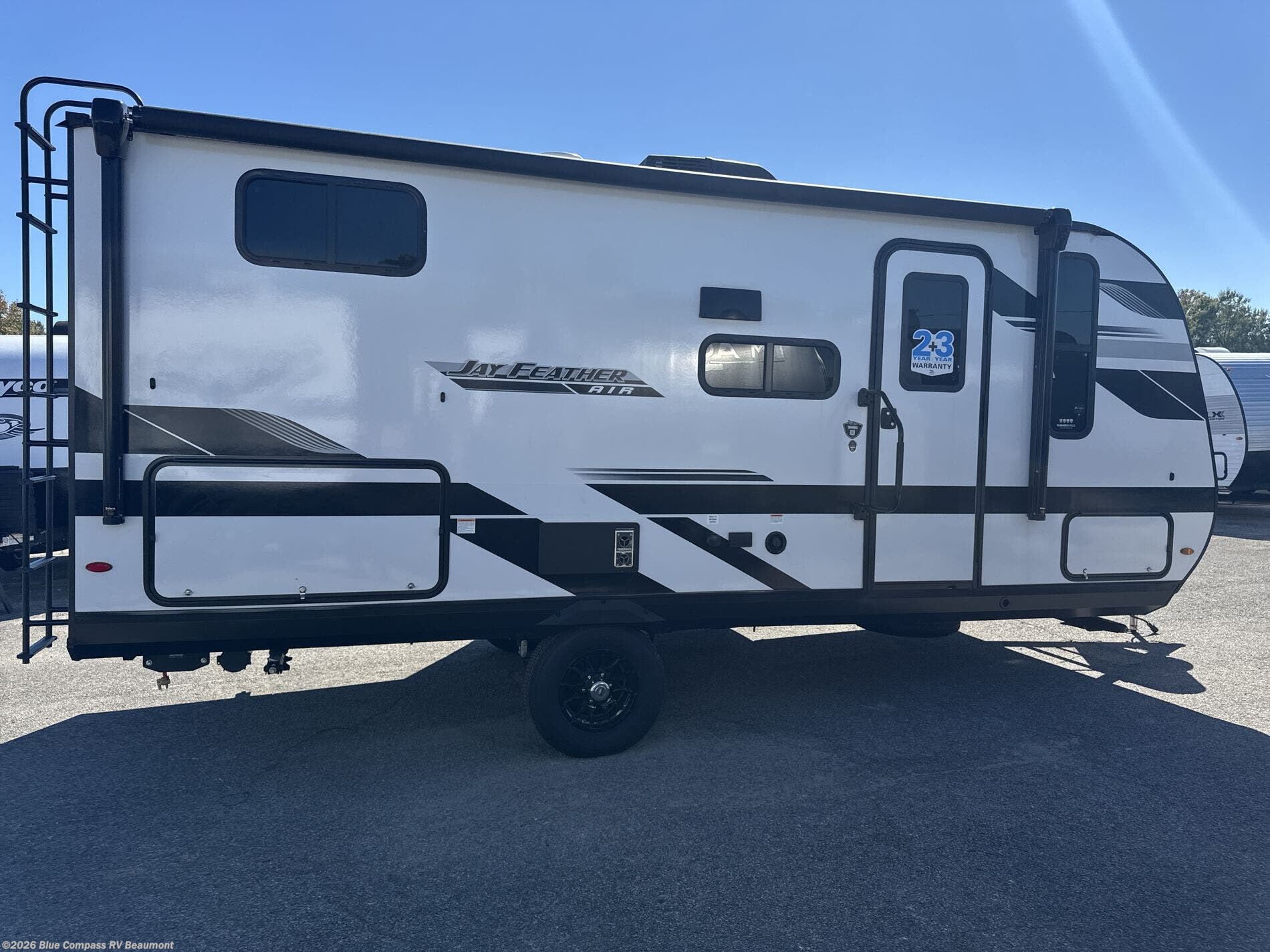 New 2026 Jayco Jay Feather Air 19MBS available in Vidor, Texas