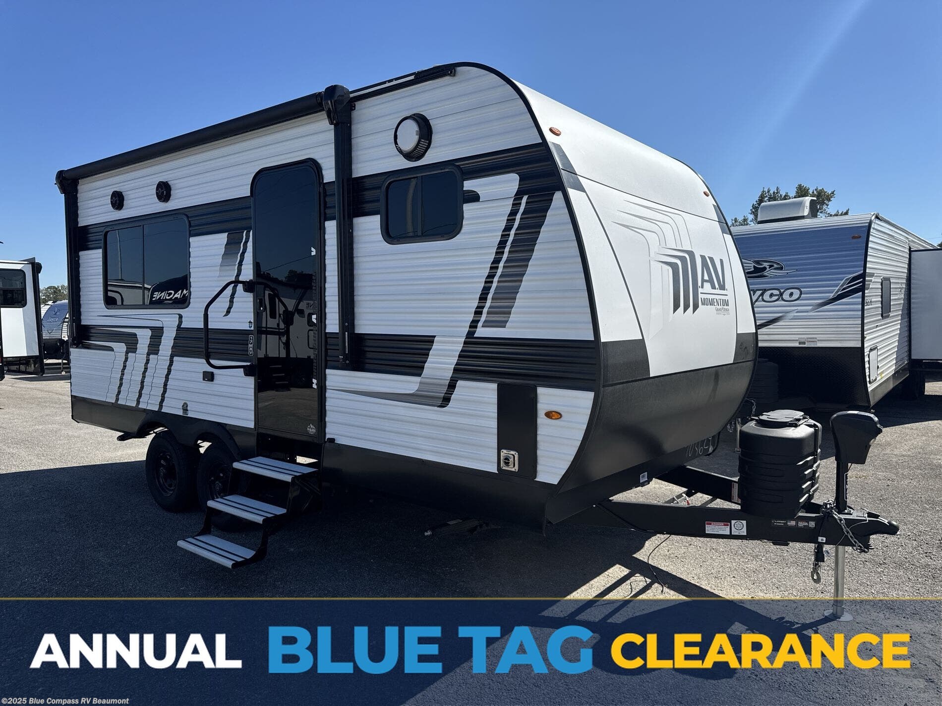 New 2026 Grand Design Momentum MAV 17MAV available in Vidor, Texas