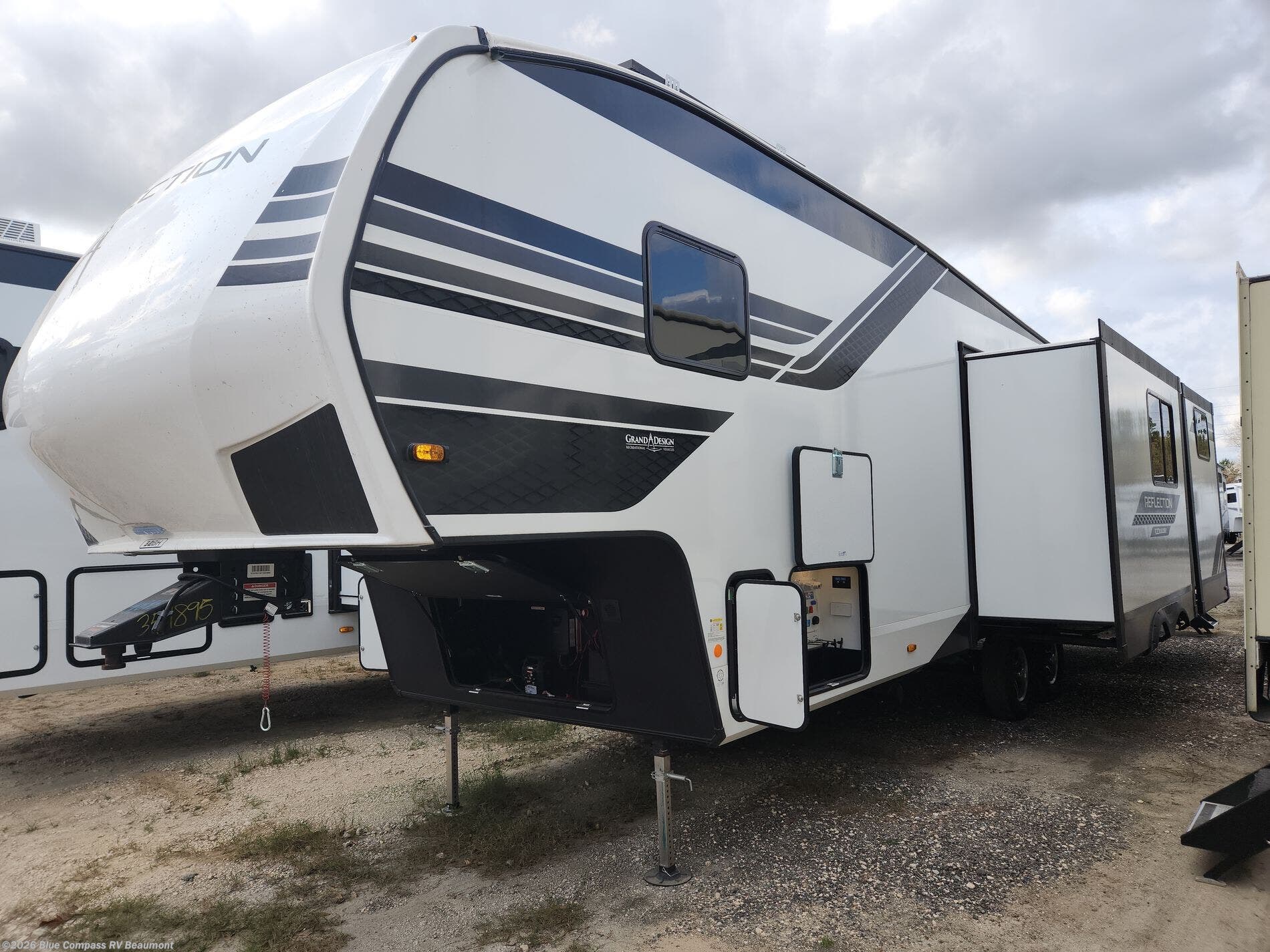 New 2026 Grand Design Reflection 100 Series 32BH available in Vidor, Texas