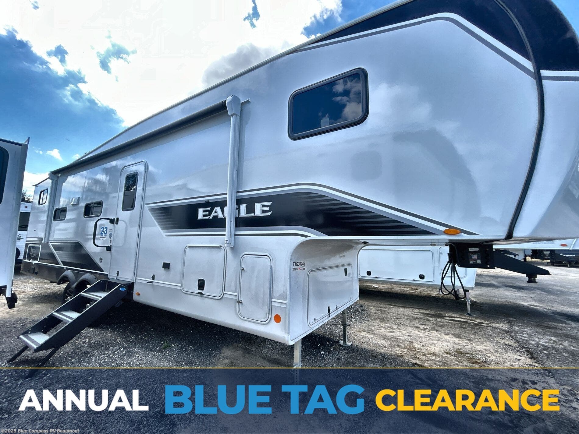 New 2026 Jayco Eagle SLE 28BHU available in Vidor, Texas