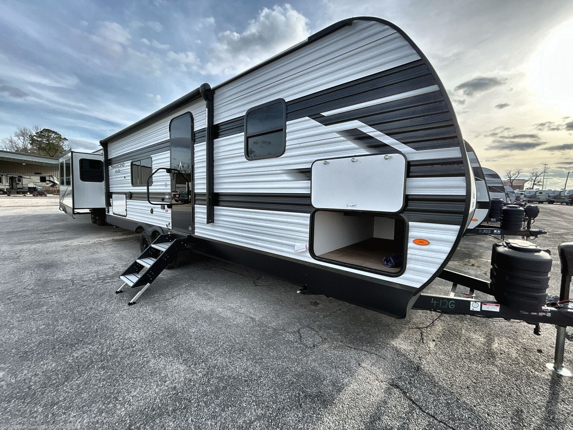 New 2026 Grand Design Transcend Xplor 26BHX available in Vidor, Texas