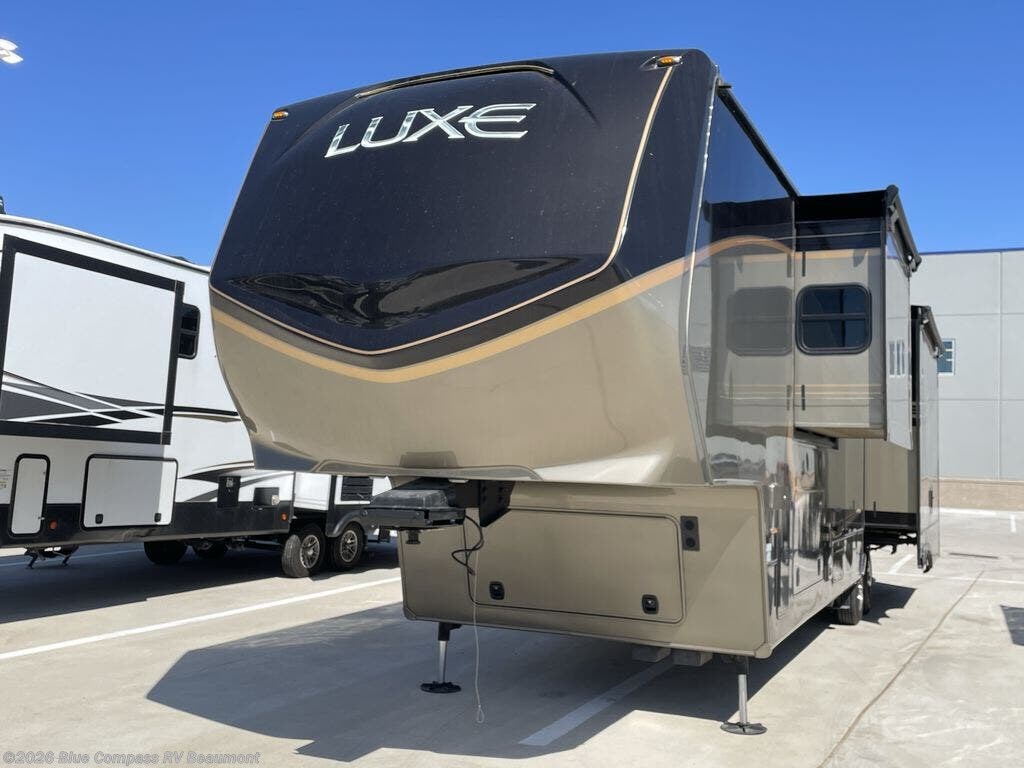 Used 2017 Luxe Elite Suites 39FB available in Vidor, Texas