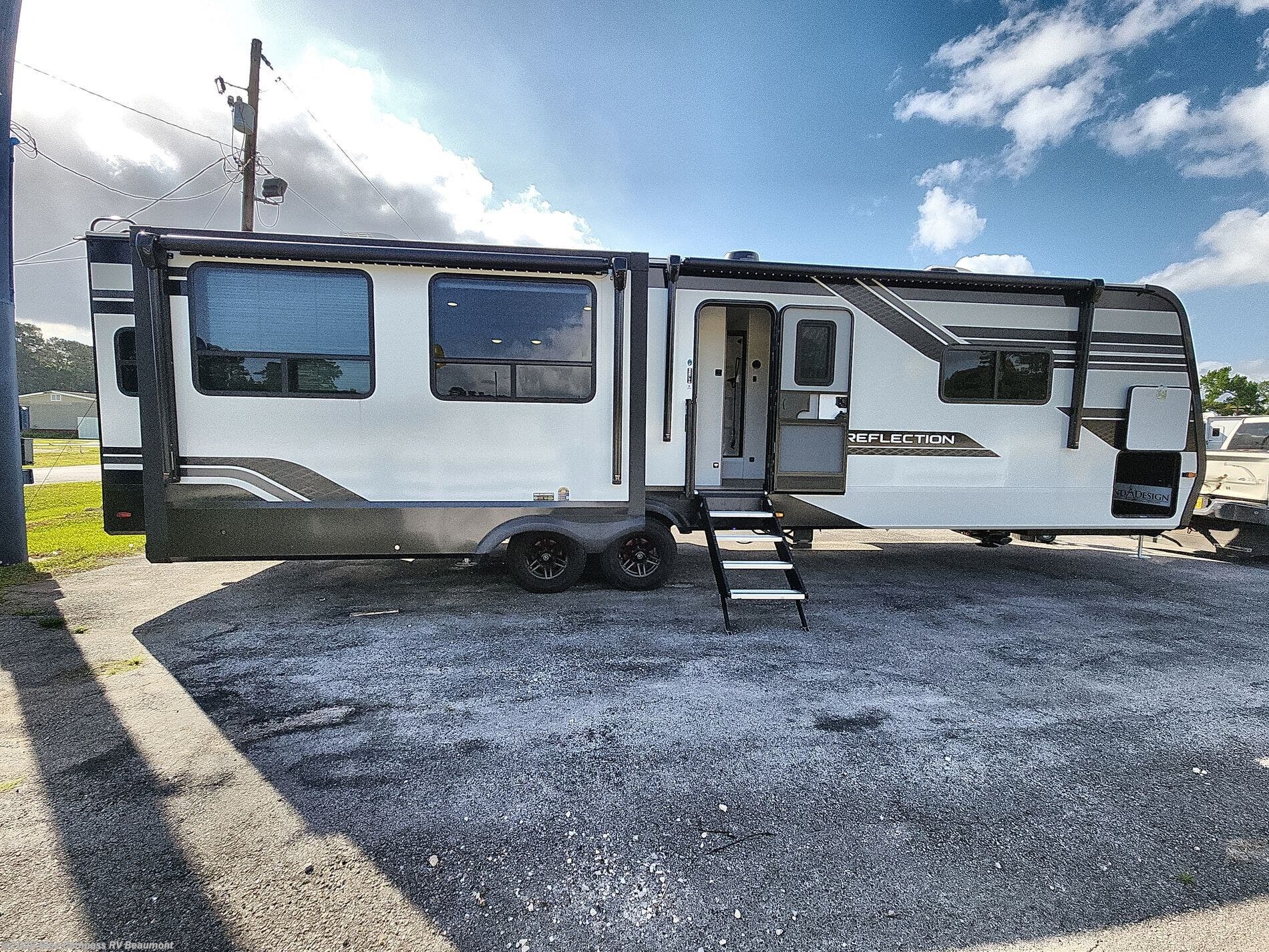 New 2026  Grand Design Reflection 345RLTS by Grand Design from Blue Compass RV Beaumont in Vidor, TX