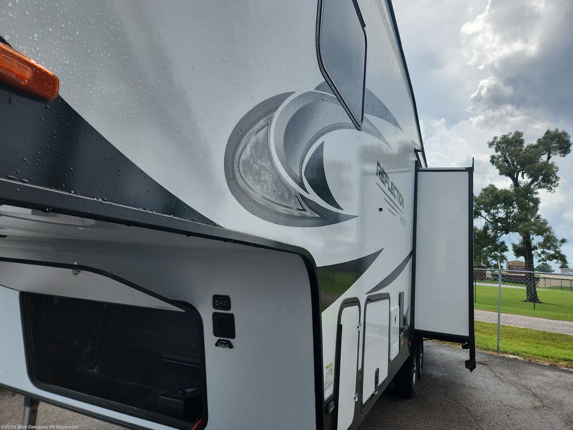 Used 2022 Grand Design Reflection 295RL available in Vidor, Texas
