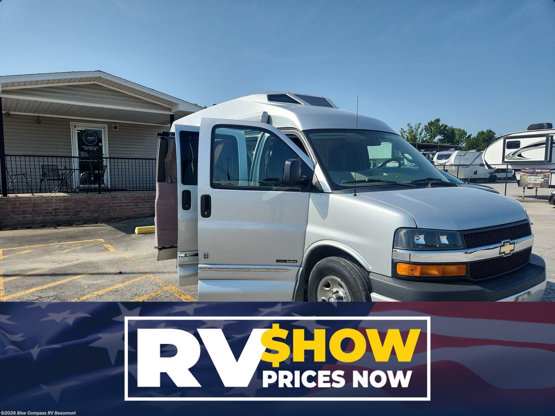 Used 2016  Roadtrek  CS 190 by Roadtrek from Blue Compass RV Beaumont in Vidor, TX