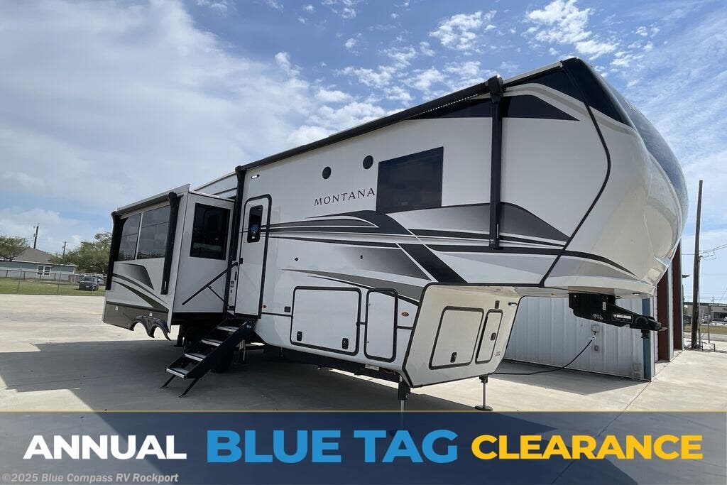 New 2025 Keystone Montana 3123RL available in Rockport, Texas