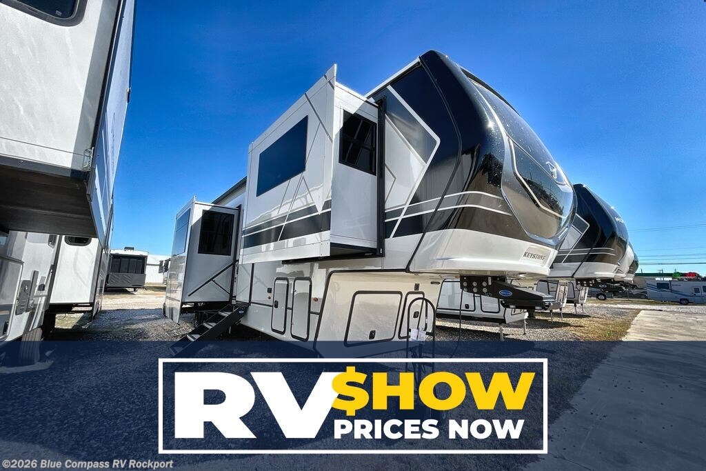 New 2026 Keystone Montana 3761FL available in Rockport, Texas