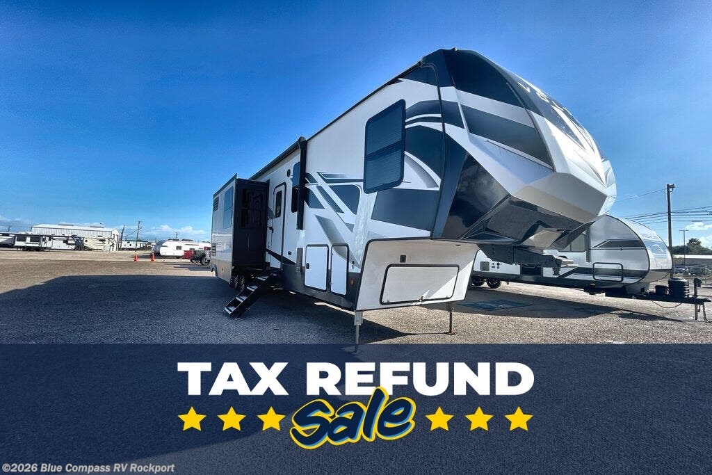 Used 2022 Dutchmen Voltage 4225 available in Rockport, Texas