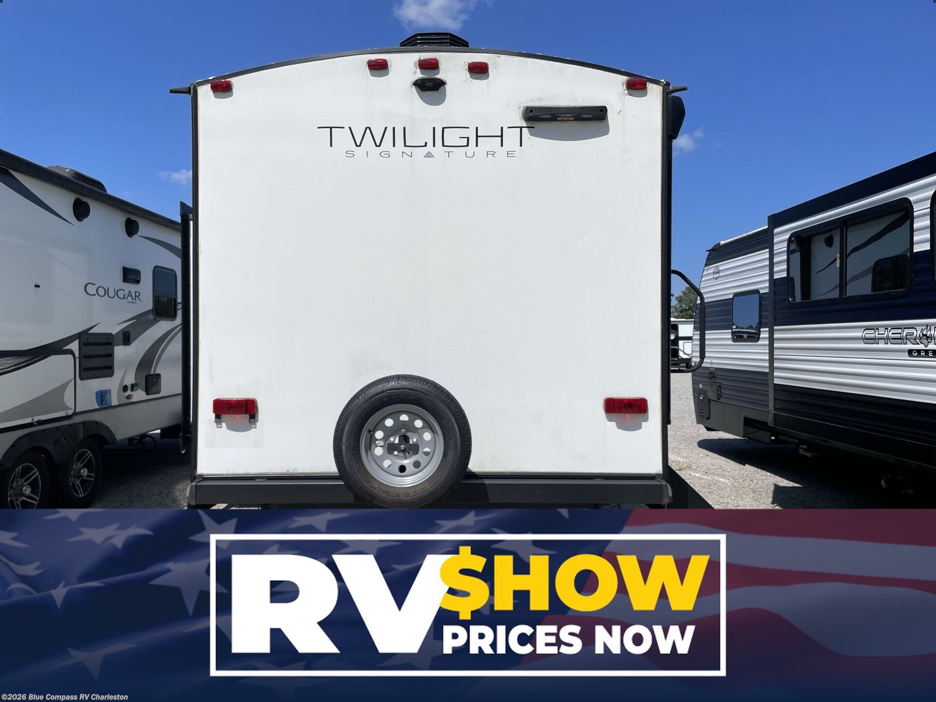Used 2022  Cruiser RV Twilight Signature TWS 2100 by Cruiser RV from Blue Compass RV Charleston in Ladson, SC