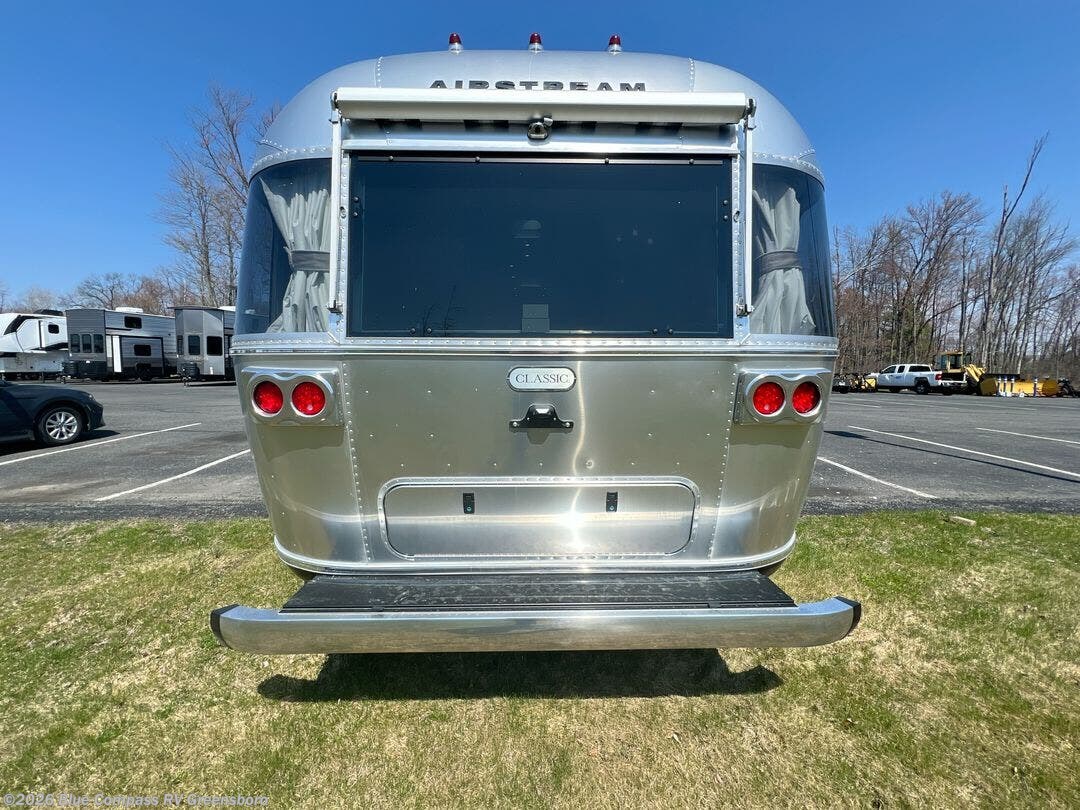 New 2026 Airstream Classic 28RB Twin available in Colfax, North Carolina