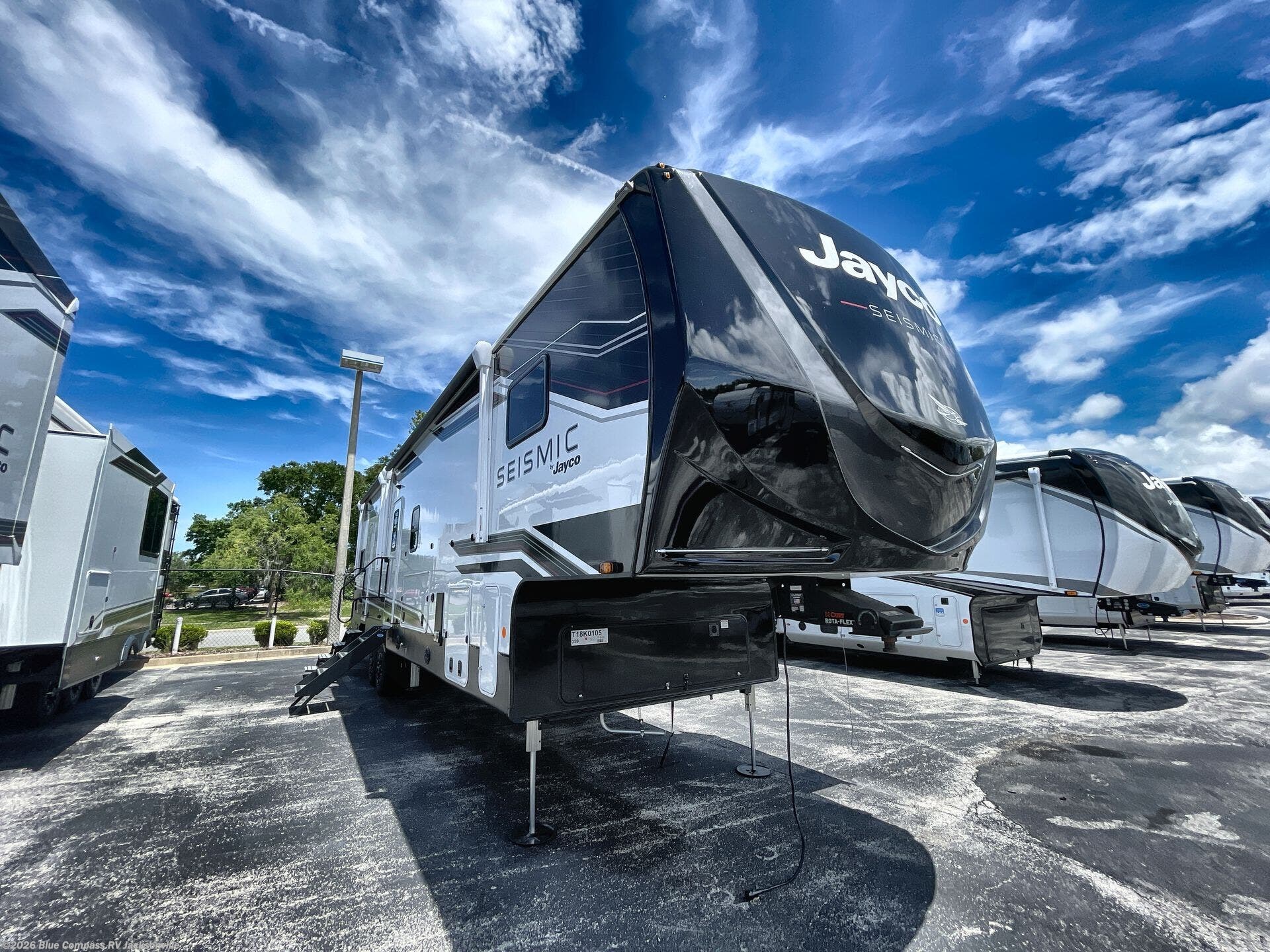 New 2026 Jayco Seismic 359 available in Jacksonville, Florida