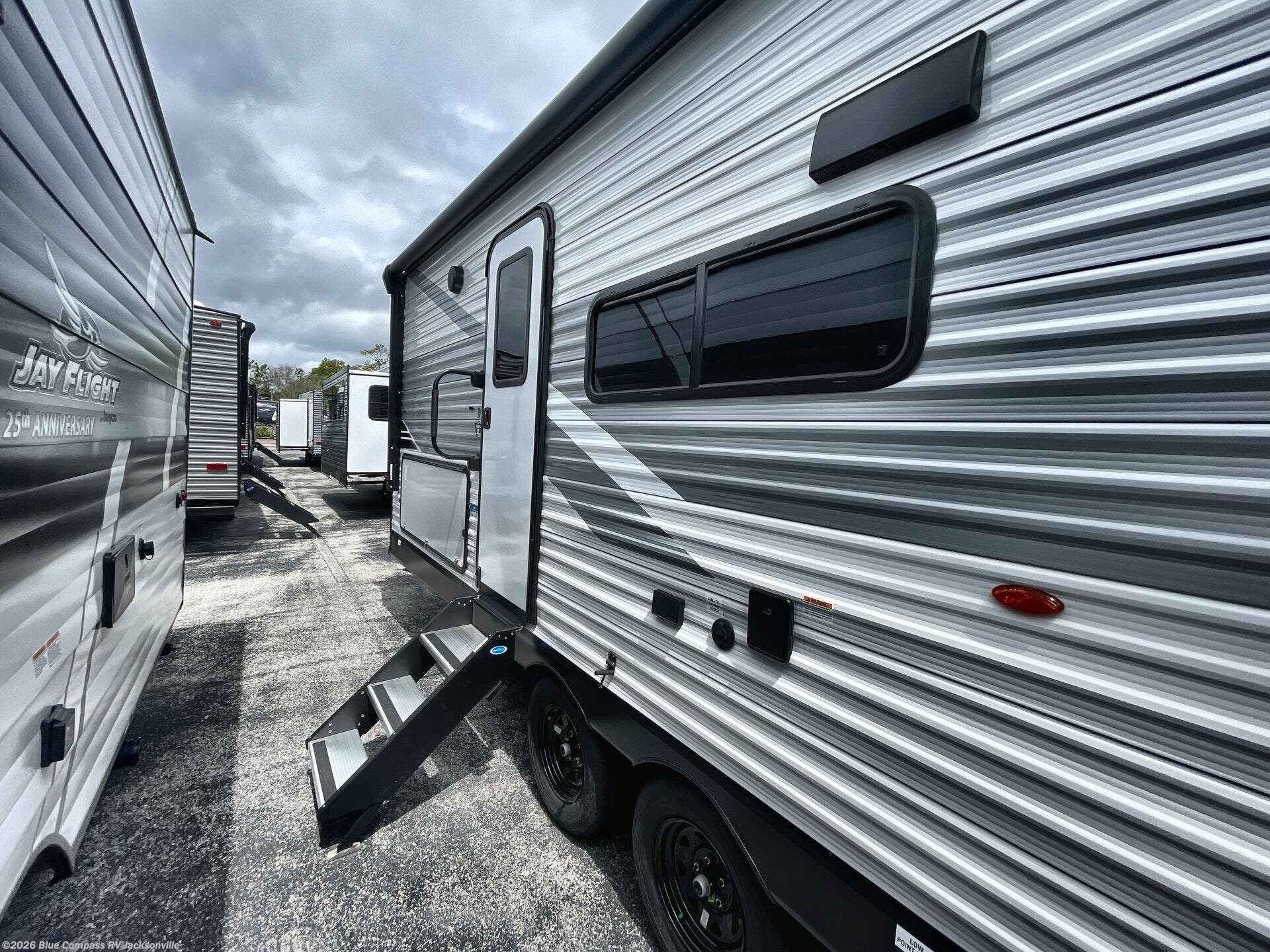 New 2026 Jayco Jay Flight SLX 263BHS available in Jacksonville, Florida