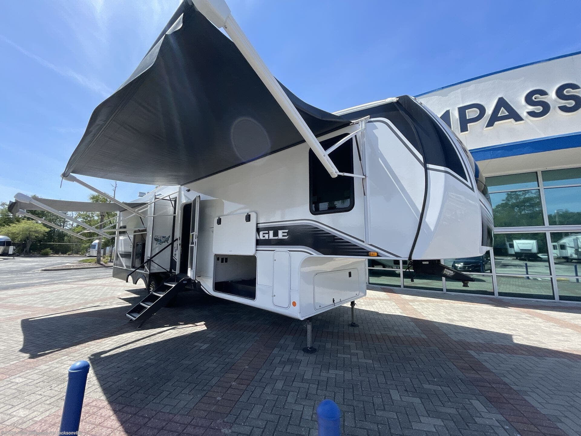 Used 2024 Jayco Eagle 319MLOK available in Jacksonville, Florida