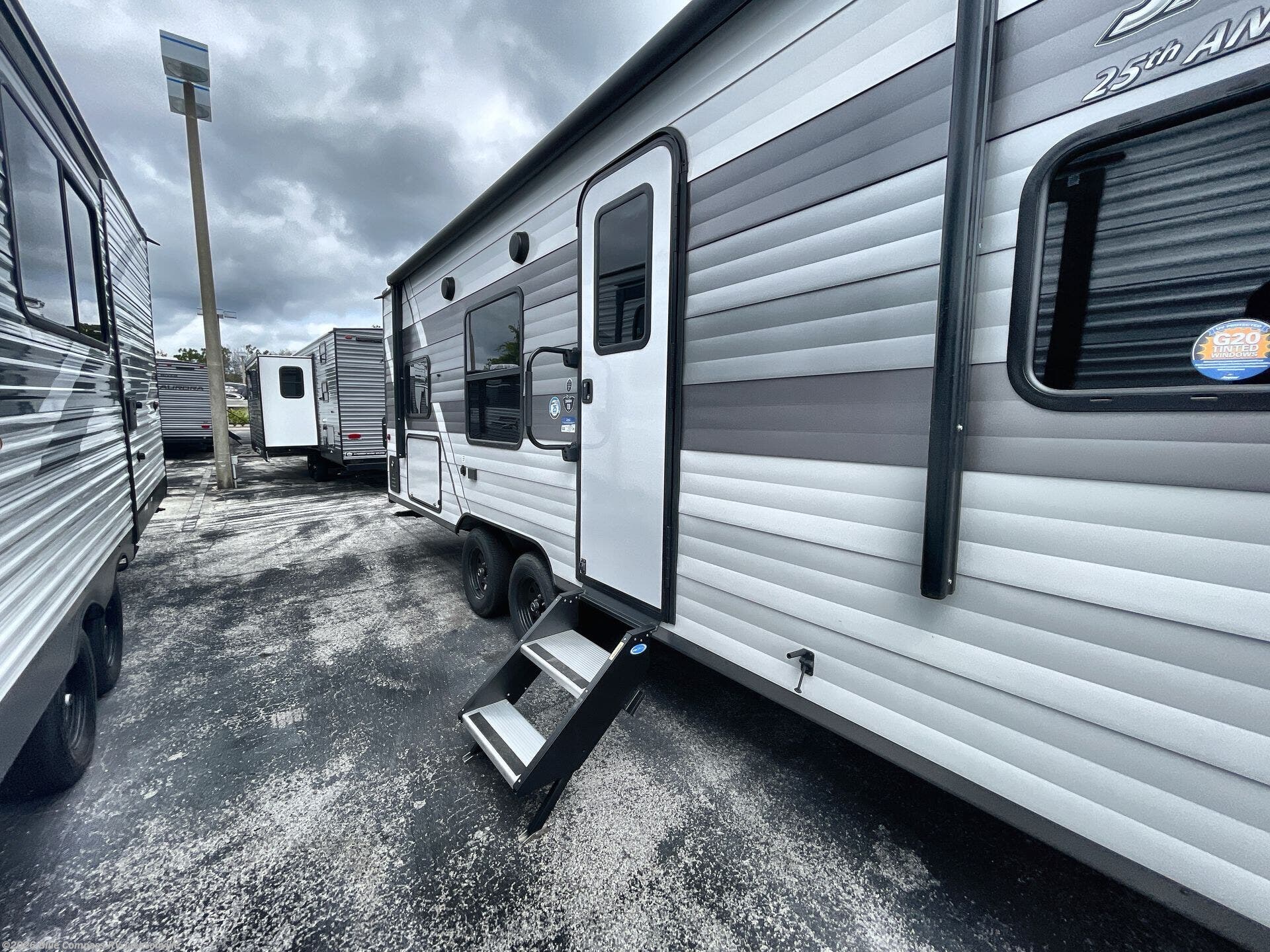 New 2026 Jayco Jay Flight SLX 260BH available in Jacksonville, Florida