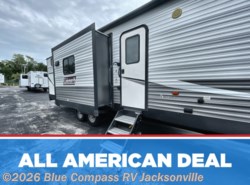 Used 2021 Coleman Lantern Series 337BH available in Jacksonville, Florida
