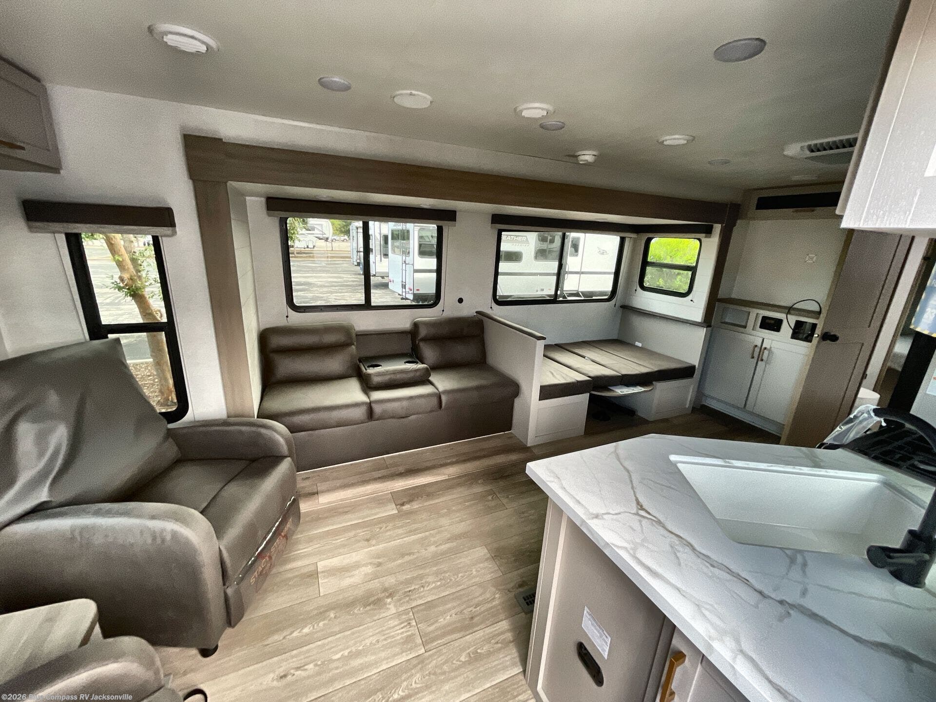 New 2027 Jayco Jay Flight 262RLS available in Jacksonville, Florida