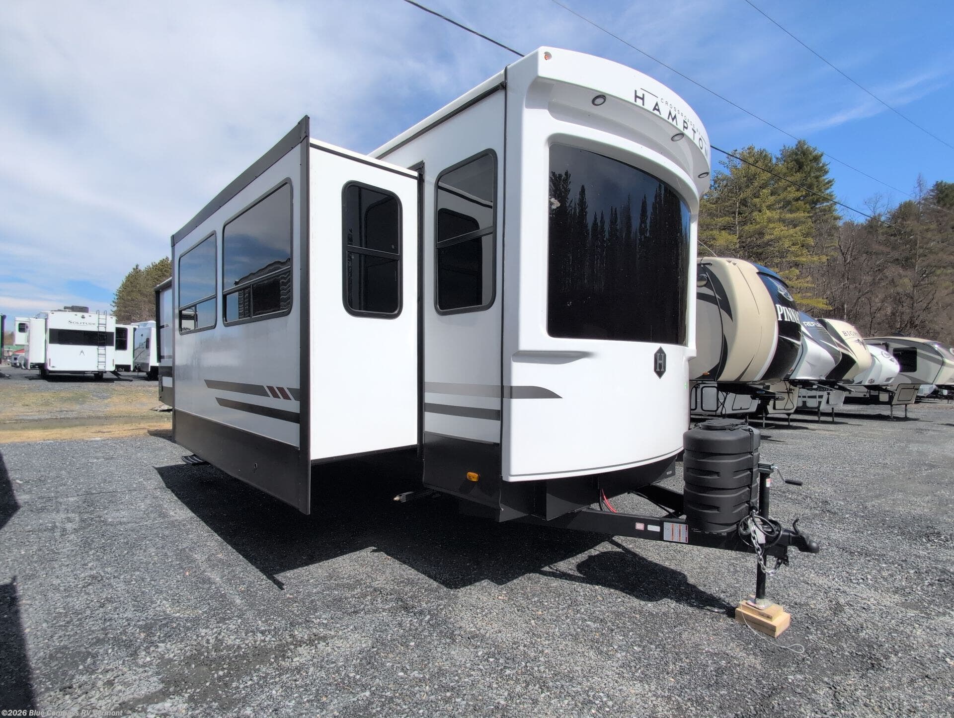 New 2026 CrossRoads Hampton 372FDB available in East Montpelier, Vermont