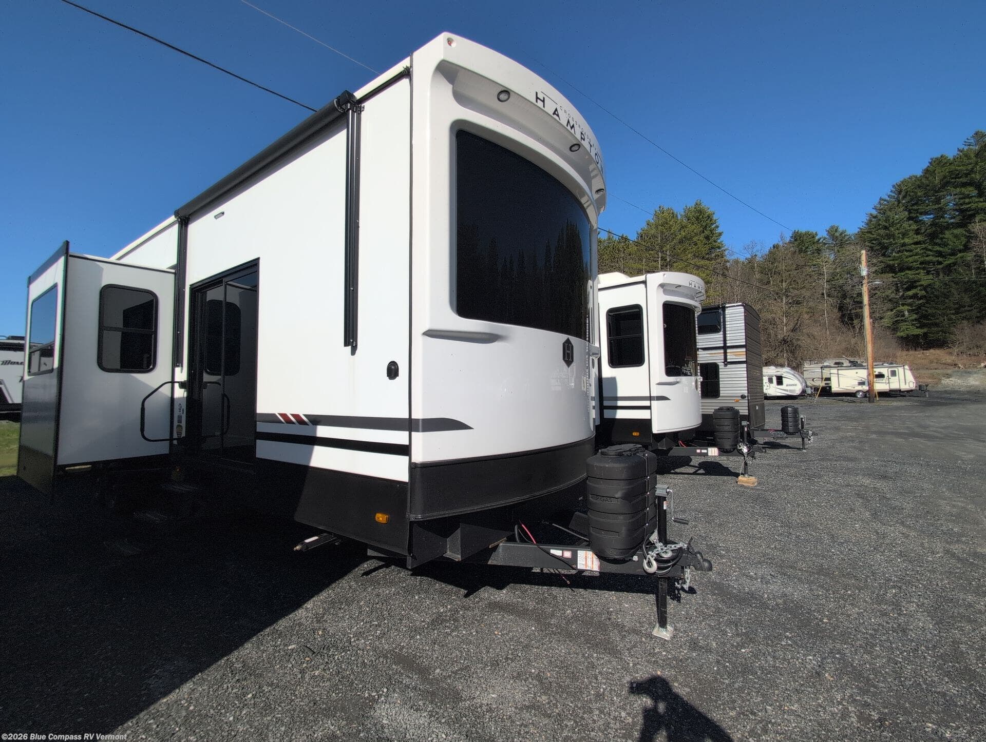 New 2026 CrossRoads Hampton 388FKL available in East Montpelier, Vermont