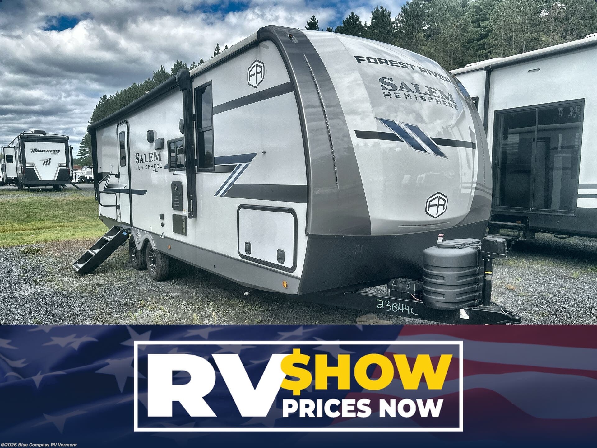 Used 2025 Forest River Salem Hemisphere Hyper-Lyte 23BHHL available in East Montpelier, Vermont