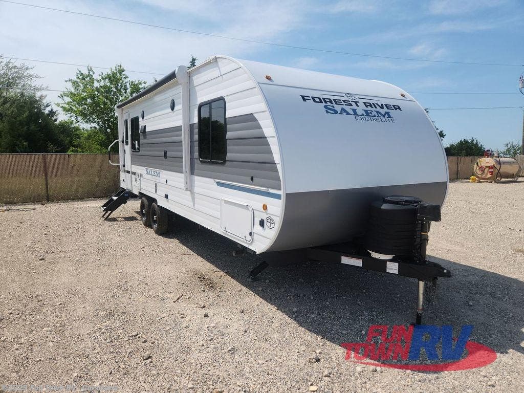 Used 2025 Forest River Salem Cruise Lite 24RLXL available in Corsicana, Texas
