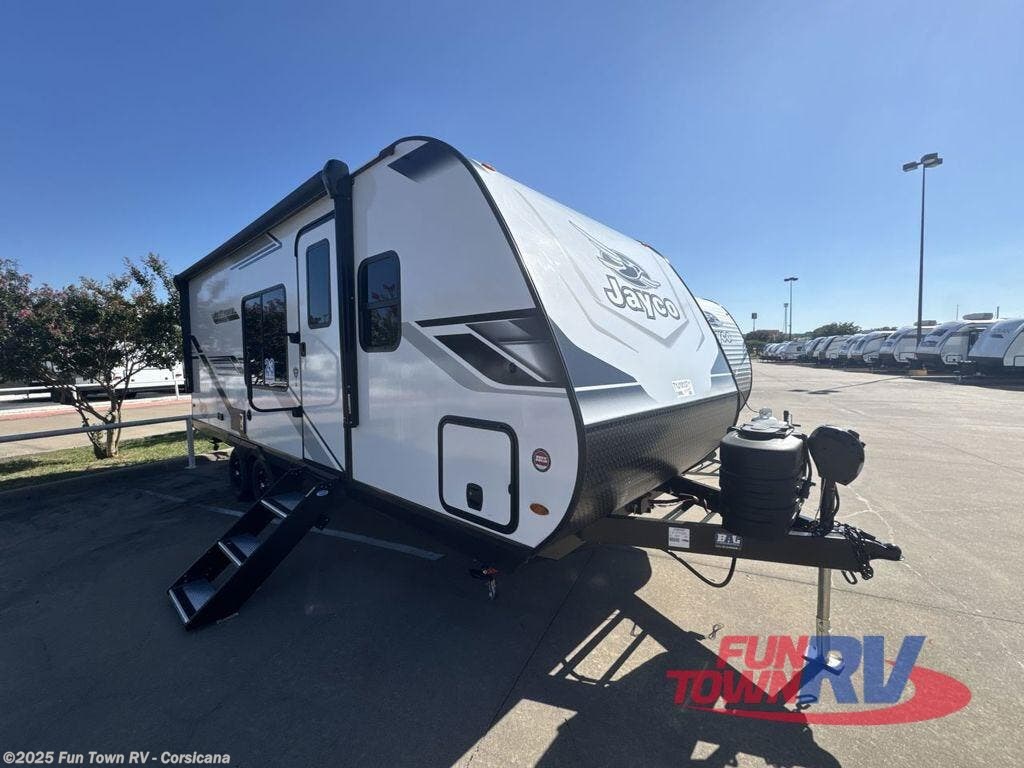 New 2026 Jayco Jay Feather 21MML available in Corsicana, Texas