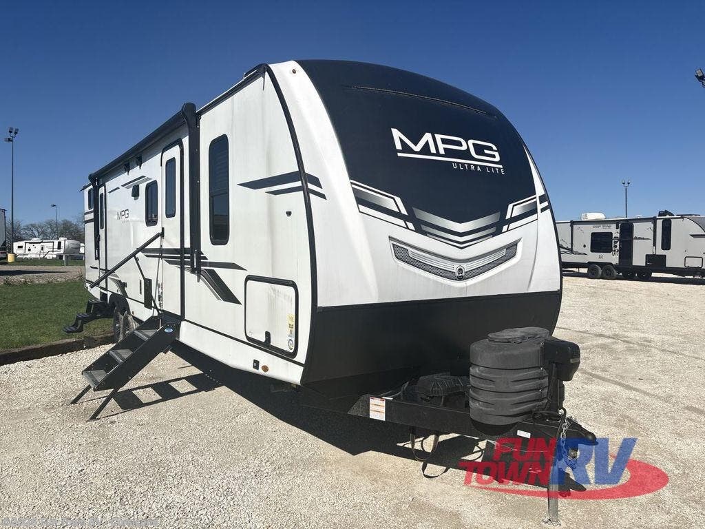 Used 2025 Cruiser RV MPG 3100BH available in Corsicana, Texas