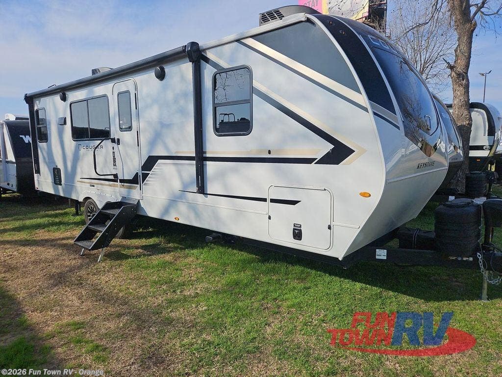 New 2026 Keystone Cougar Half-Ton 26LBW available in Orange, Texas