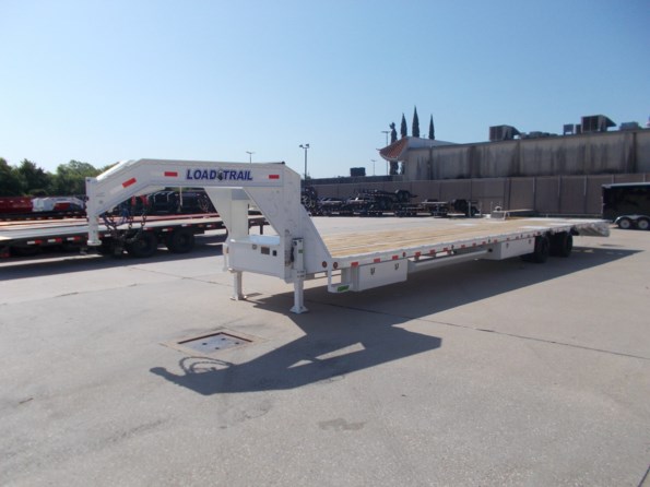 2022 Load Trail 102X44 Flatbed Gooseneck 30K LB GVWR Air Ride available in Houston, TX