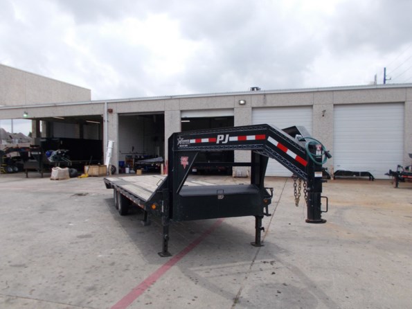 2020 PJ Trailers PJ 102x24 Gooseneck Flatbed 15680 GVWR available in Houston, TX
