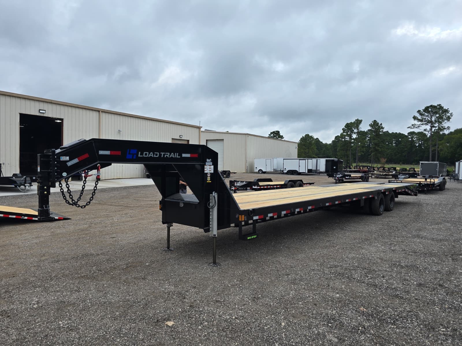 2027 Load Trail HH 102X40 Deckover Flatbed Gooseneck Trailer 40K LB