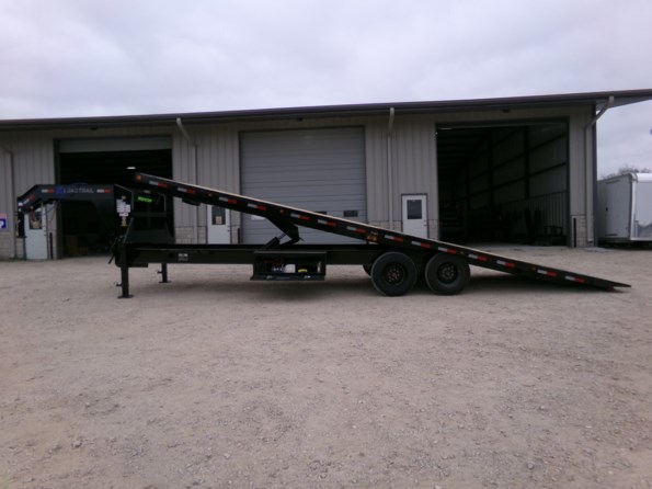2024 Load Trail GE 102X28  Gooseneck Deckover Equipment Trailer 16K available in Greenville, TX