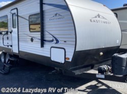 Used 2019 East to West Della Terra 27 KNS available in Claremore, Oklahoma