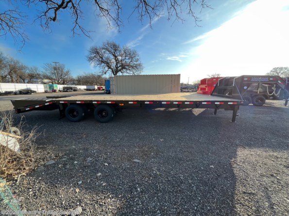 2023 Load Trail Heavy Duty Gooseneck 102X30 available in Fort Worth, TX