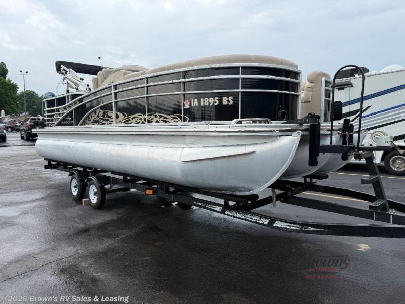 Used 2012 Pullman Bennington 2275 2275 RCW available in Guttenberg, Iowa