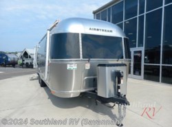 New 2024 Airstream Globetrotter 27FB Twin available in Savannah, Georgia