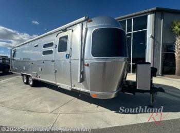 New 2026 Airstream Globetrotter 30RB Twin available in Savannah, Georgia