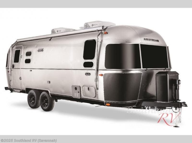 New 2025 Airstream Flying Cloud 25FB Twin Midnight Flamingo Package available in Savannah, Georgia