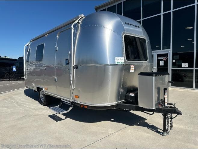 New 2026 Airstream World Traveler 22RB available in Savannah, Georgia