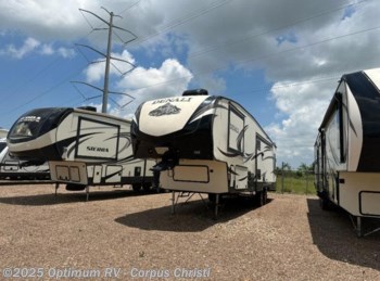Used 2017 Dutchmen Denali 307RLS available in Robstown, Texas