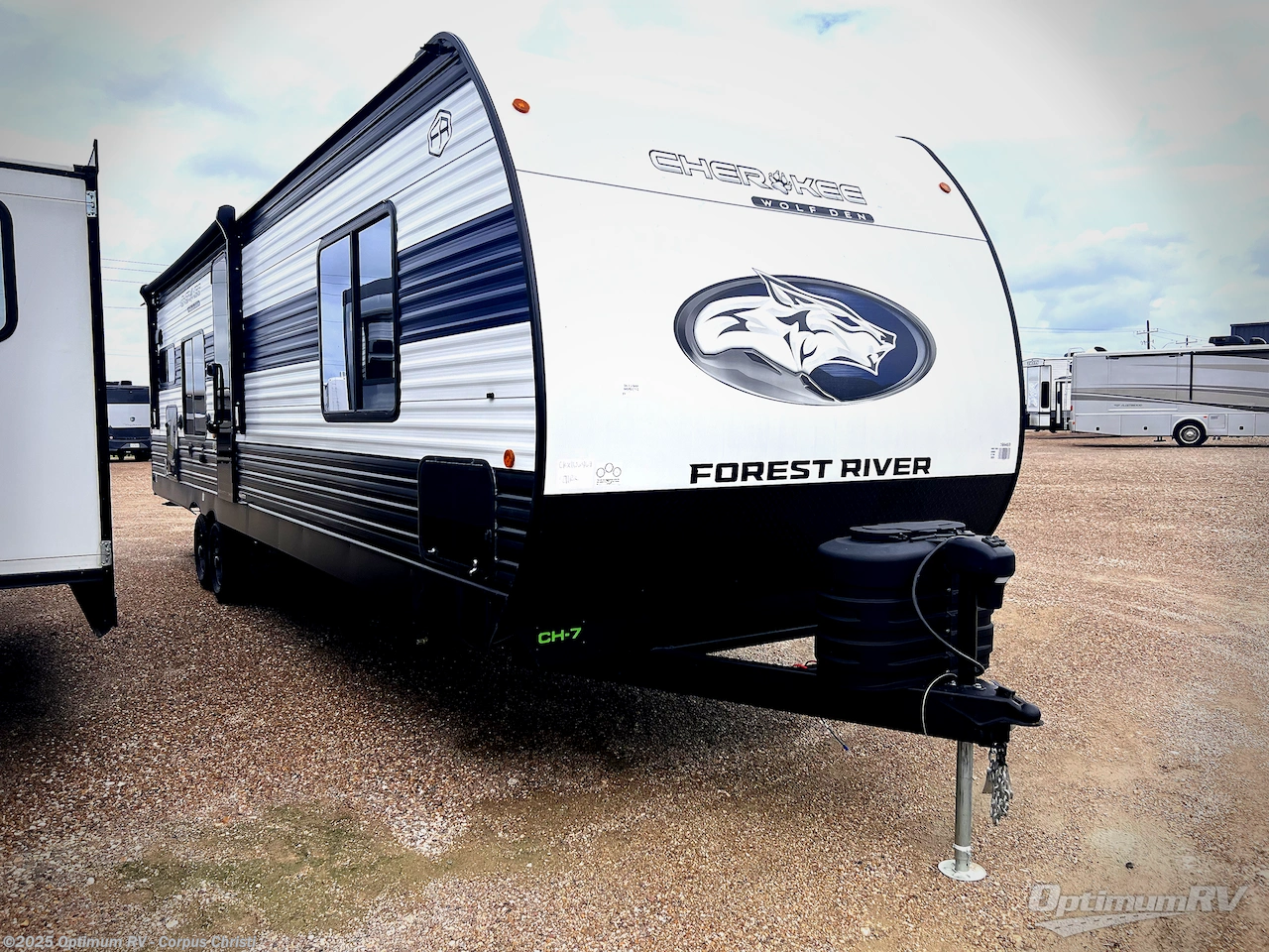New 2025 Forest River Cherokee Wolf Den 271RK available in Robstown, Texas