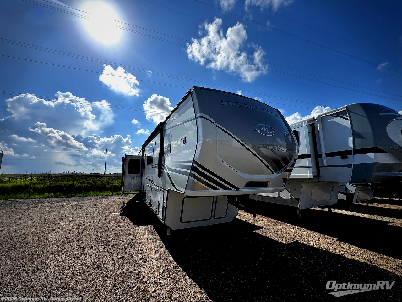 Used 2022 Keystone Montana 3855BR available in Robstown, Texas