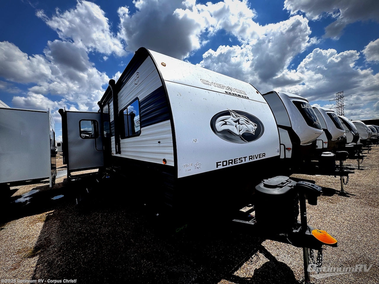New 2026 Forest River Cherokee Wolf Den 273XLK available in Robstown, Texas